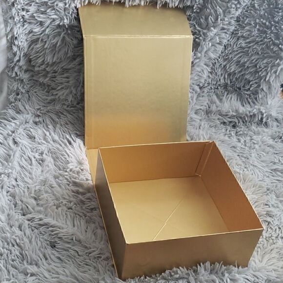 Marc Jacob's Daisy Presentation Box - Picture 5 of 8